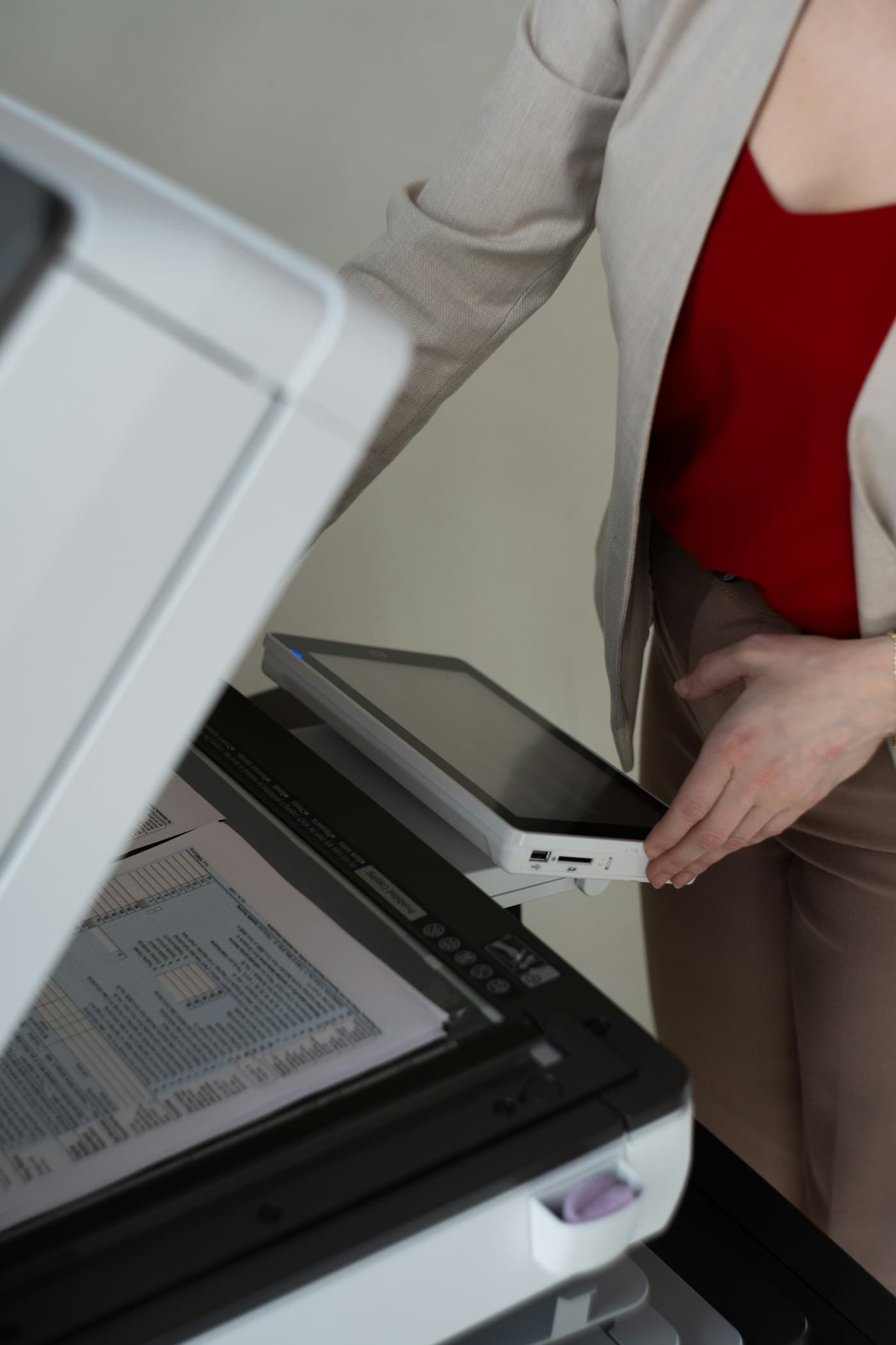 Scanning a tender document for AI analysis
